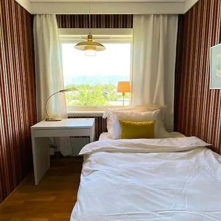 Hel I Med Flott Utsikt Og 4 Soverom Bergen