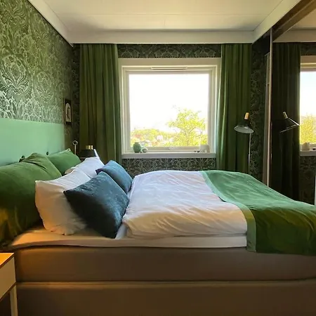 Hel I Med Flott Utsikt Og 4 Soverom 别墅 *