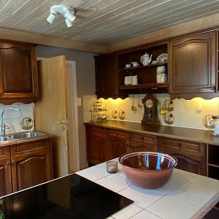 Hel I Med Flott Utsikt Og 4 Soverom 卑爾根